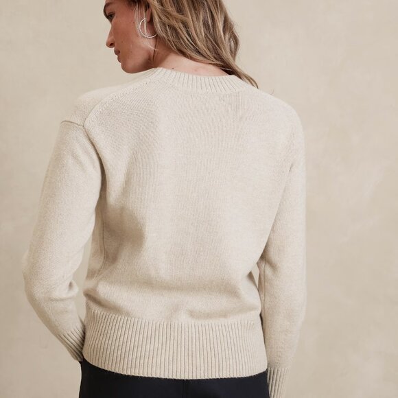 Banana Republic TRANSITION CREAM COVETED SWEATER/NWT/XL - Picture 2 of 13